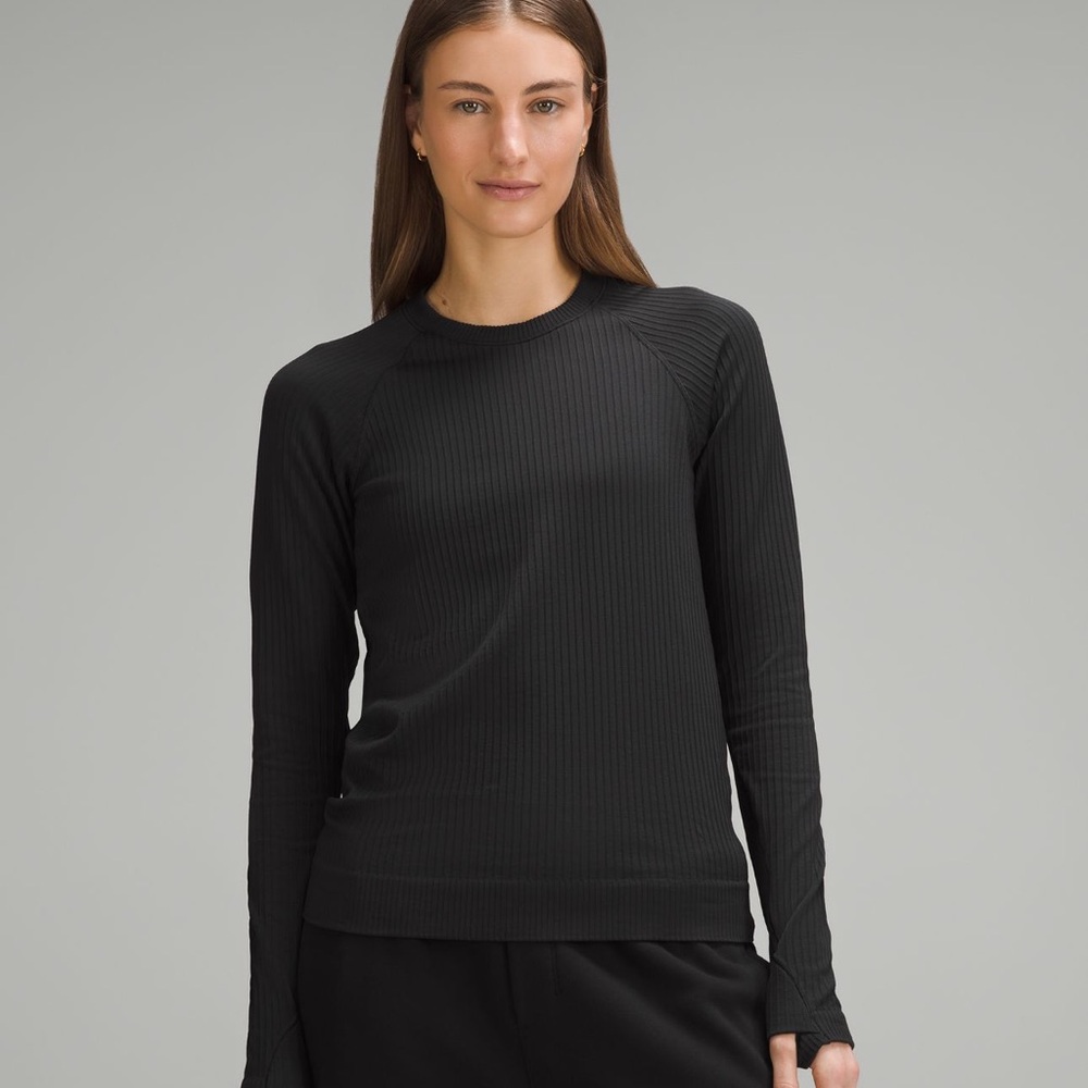 Lululemon Rest Less Pullover in Black